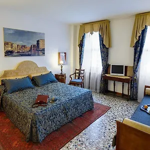 ca-angeli.hotelinveneto.com/